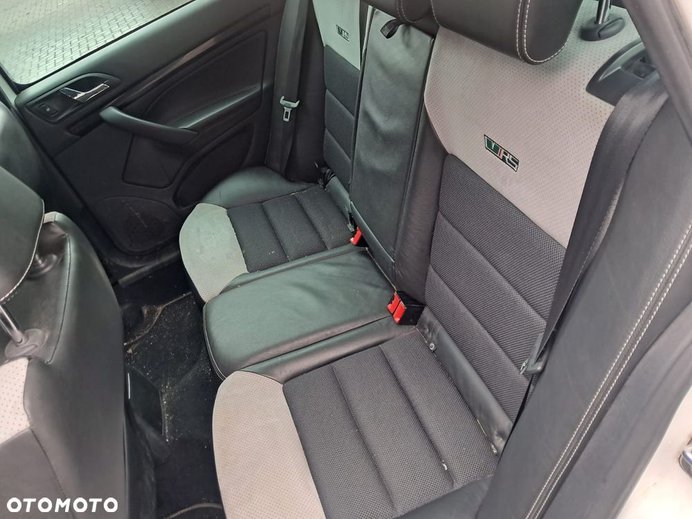 Skoda Octavia 2.0 TDI DPF RS - 10