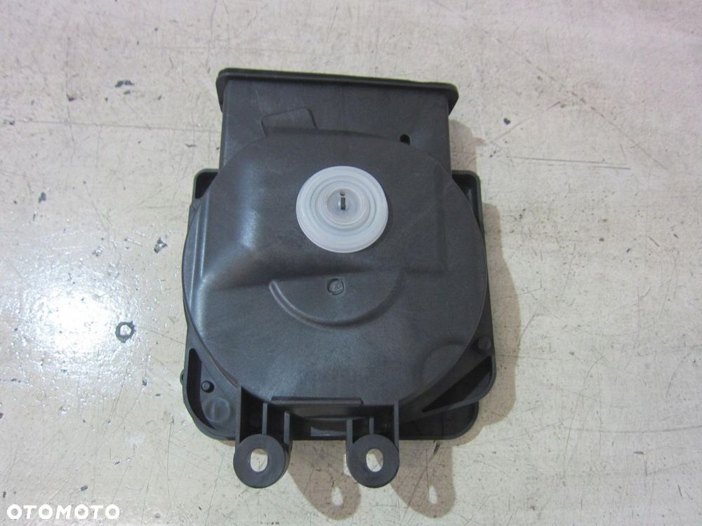 BMW X1 F48 F40 F45 F39 GŁOŚNIK NISKOTONOWY LEWY 9278065 FOTELA 65139278065 - 2