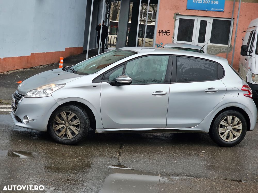 Peugeot 208 82 PureTech Style - 2