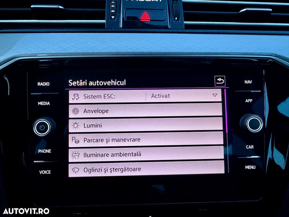 Volkswagen Passat 2.0 TDI SCR DSG Business - 18