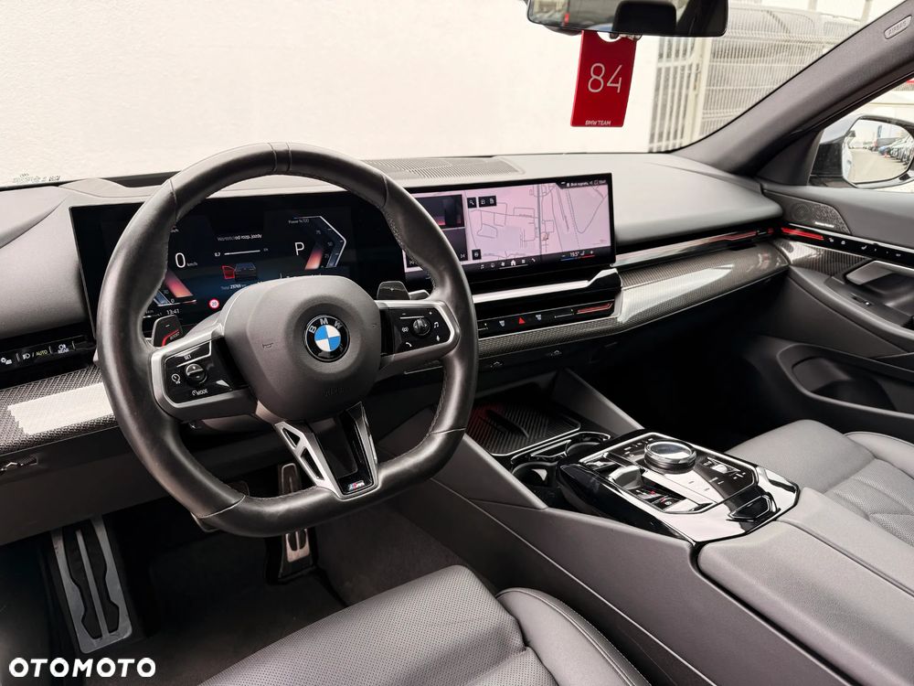 BMW Seria 5 520i - 28