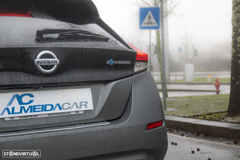 Nissan Leaf - 12