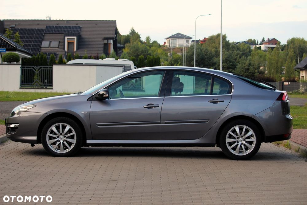 Renault Laguna dCi 110 FAP Bose Edition - 6