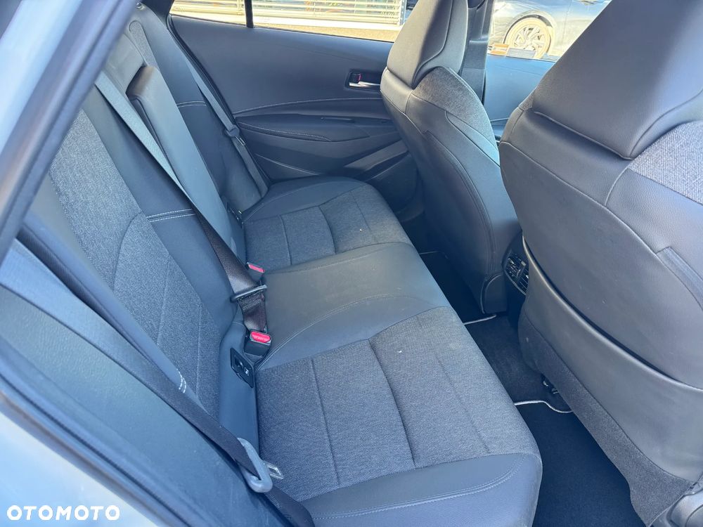 Toyota Corolla 2.0 Hybrid Style - 15