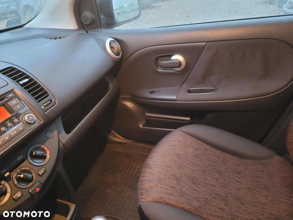 Nissan Note - 12