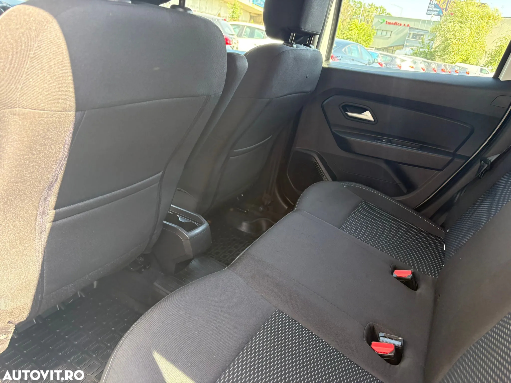 Dacia Duster 1.5 Blue dCi 4WD Comfort - 10