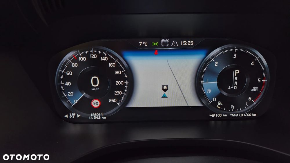 Volvo XC 60 - 4