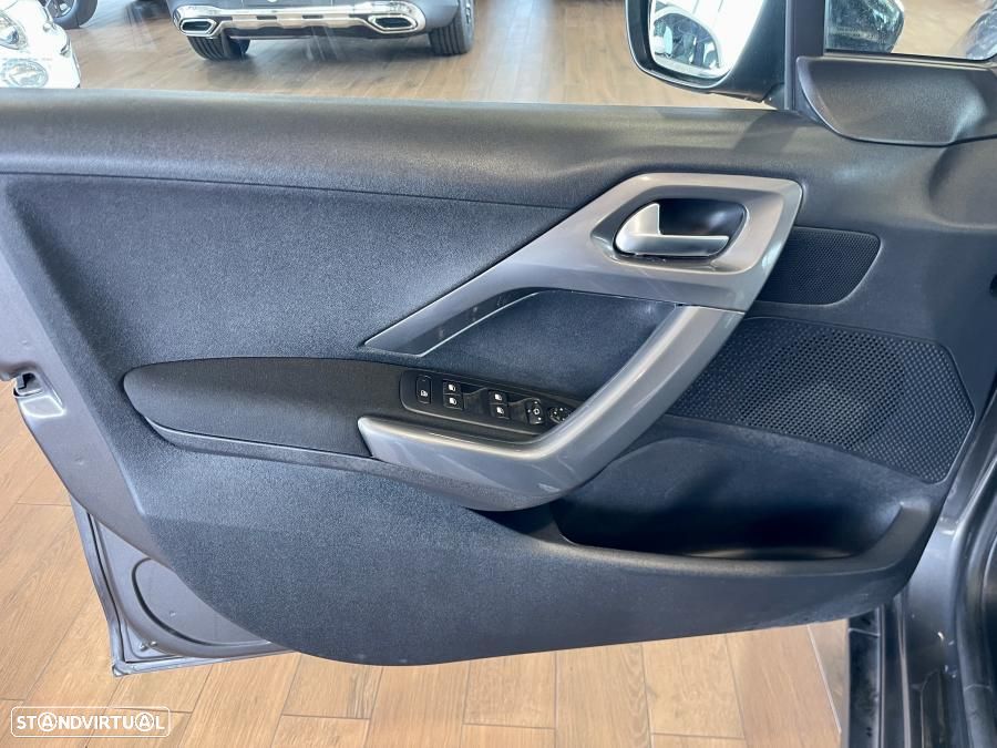 Peugeot 2008 1.2 PureTech Style - 19