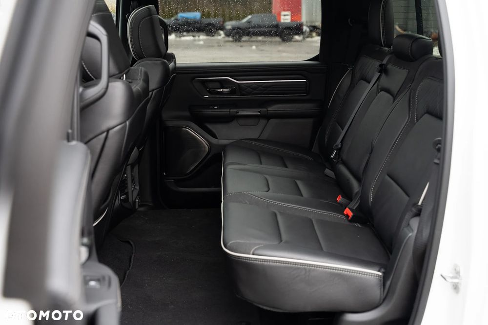 RAM 1500 5.7 Crew Cab Limited - 36