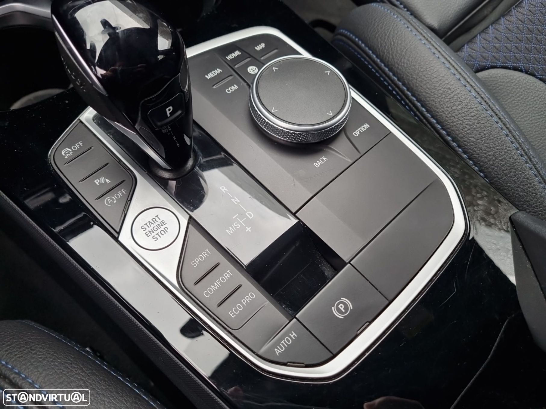 BMW 116 d Pack Desportivo M Auto - 17