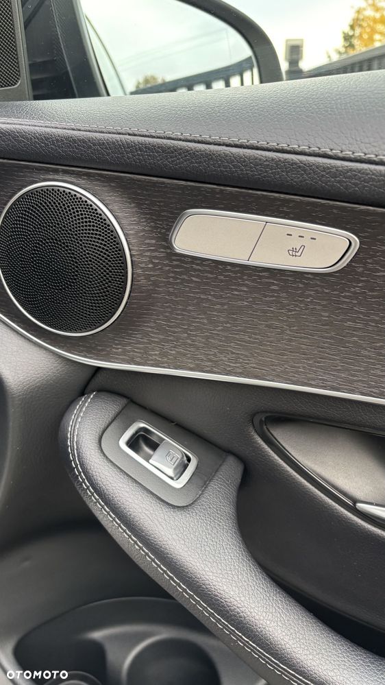 Mercedes-Benz GLC - 23
