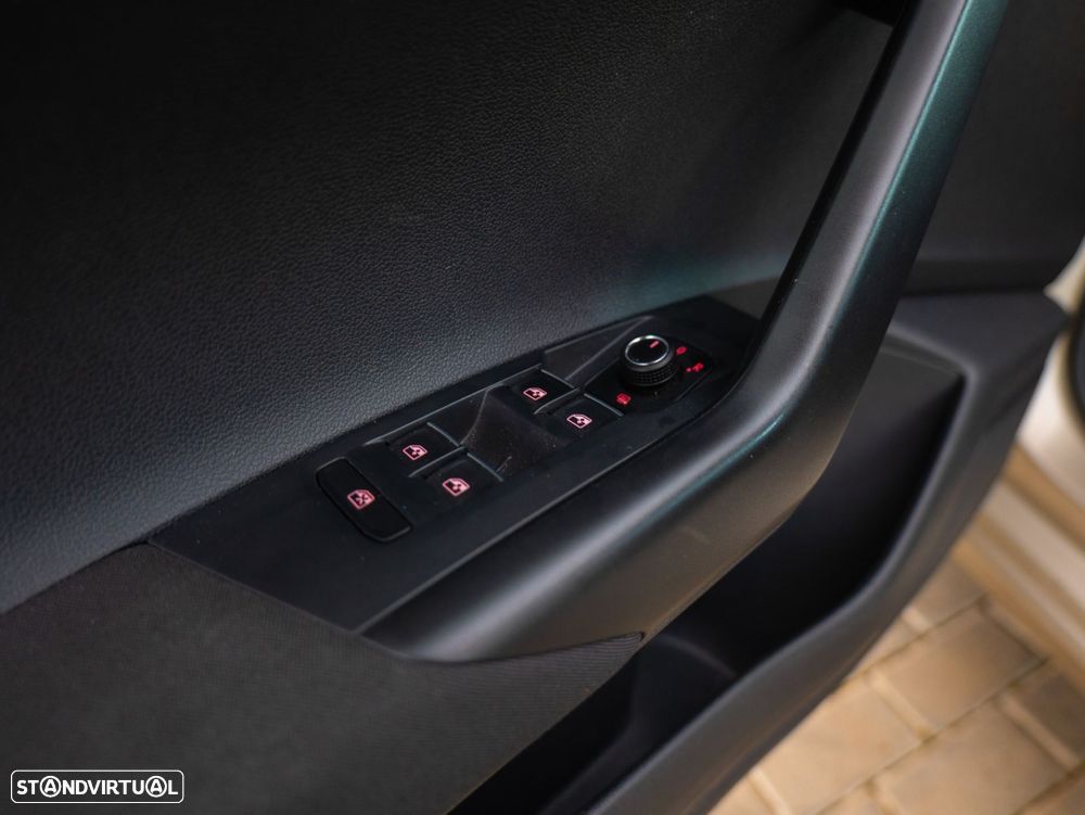 VW Polo 1.6 TDI Confortline - 13