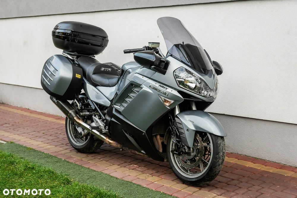 Kawasaki GTR - 1