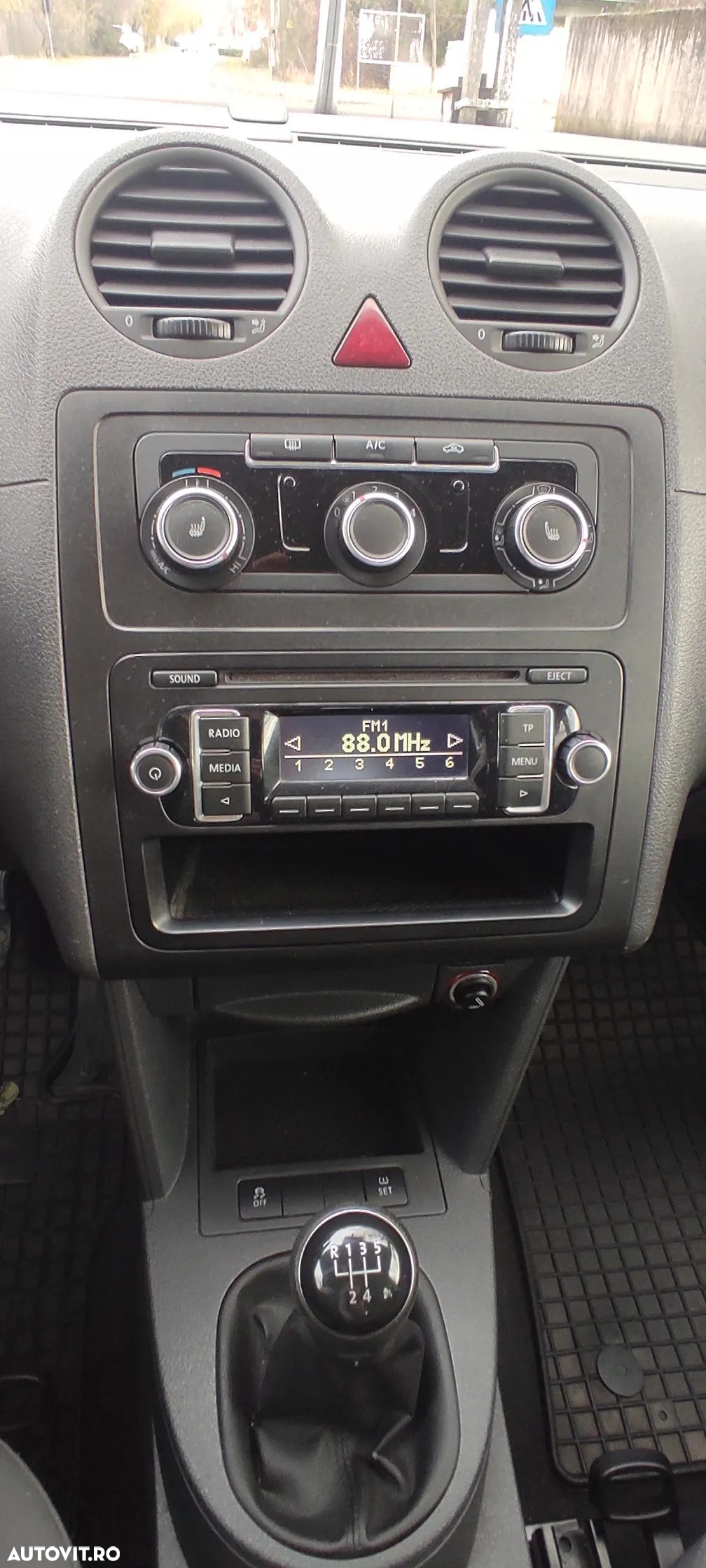 Volkswagen Caddy 1.6 TDI BlueMotion - 13