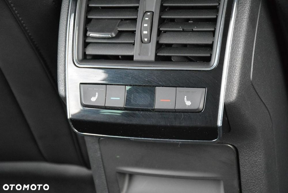 Skoda Superb 2.0 TDI 4x4 L&K DSG - 31