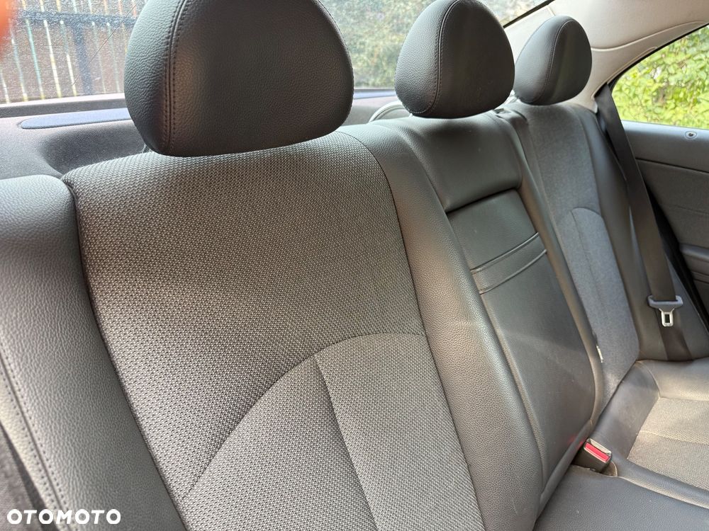 Mercedes-Benz Klasa E 500 Avantgarde - 17