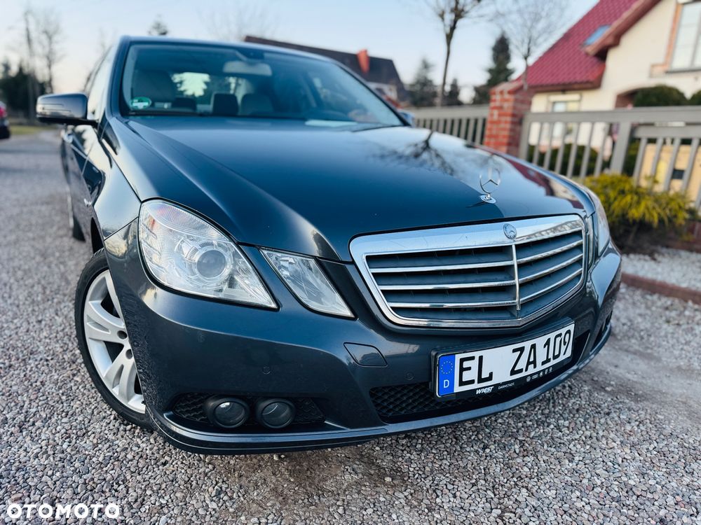 Mercedes-Benz Klasa E 200 BlueEFFICIENCY 7G-TRONIC Elegance - 22