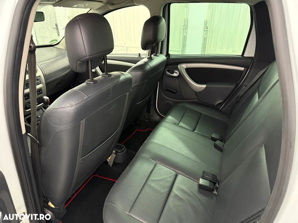 Dacia Duster dCi 110 FAP 4x2 Prestige - 24