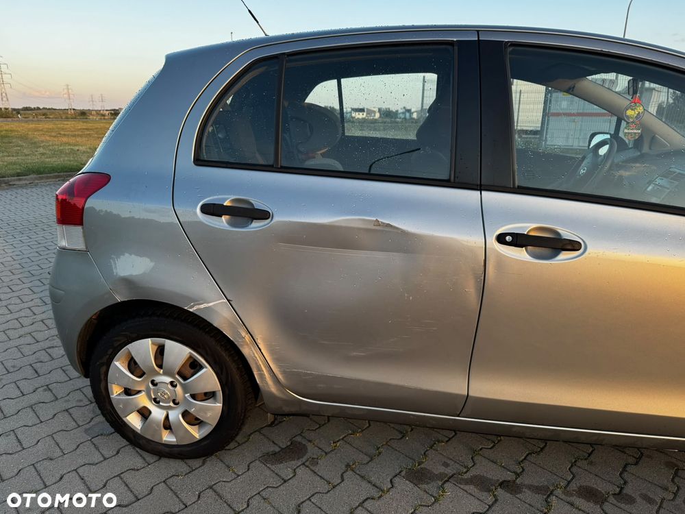 Toyota Yaris 1.33 Luna - 7