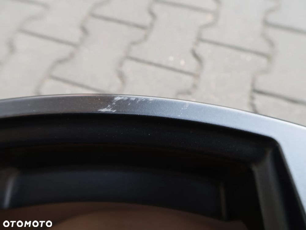 18 Felga Aluminiowa Audi 4K0 601025 BM 22" - 4