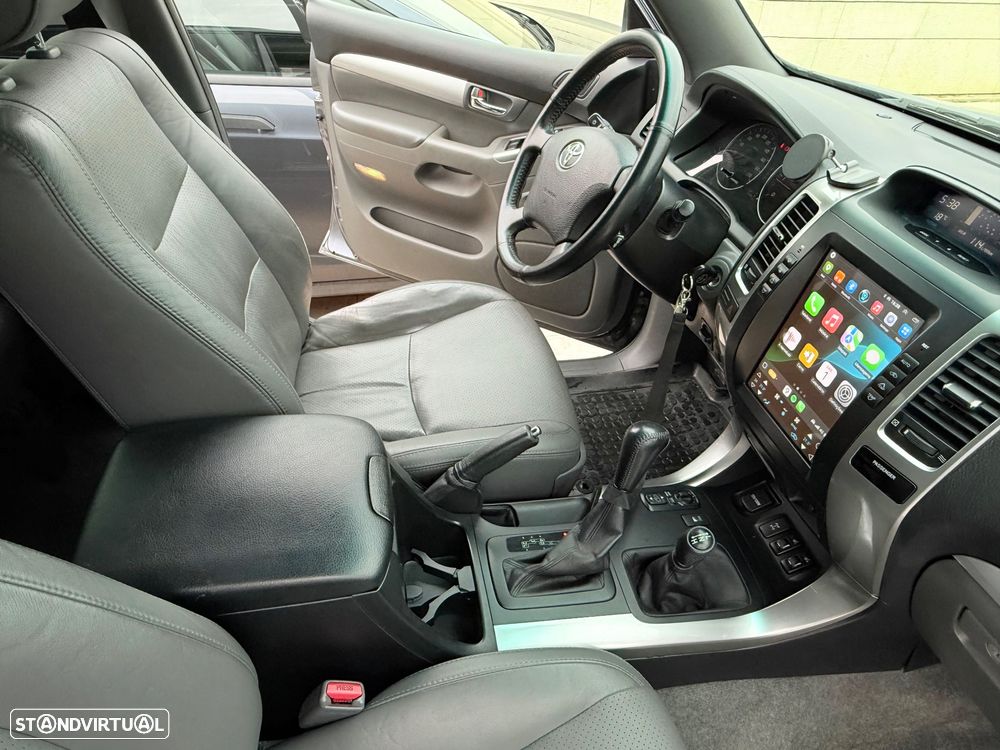 Toyota Land Cruiser D-4D Auto Executive - 11