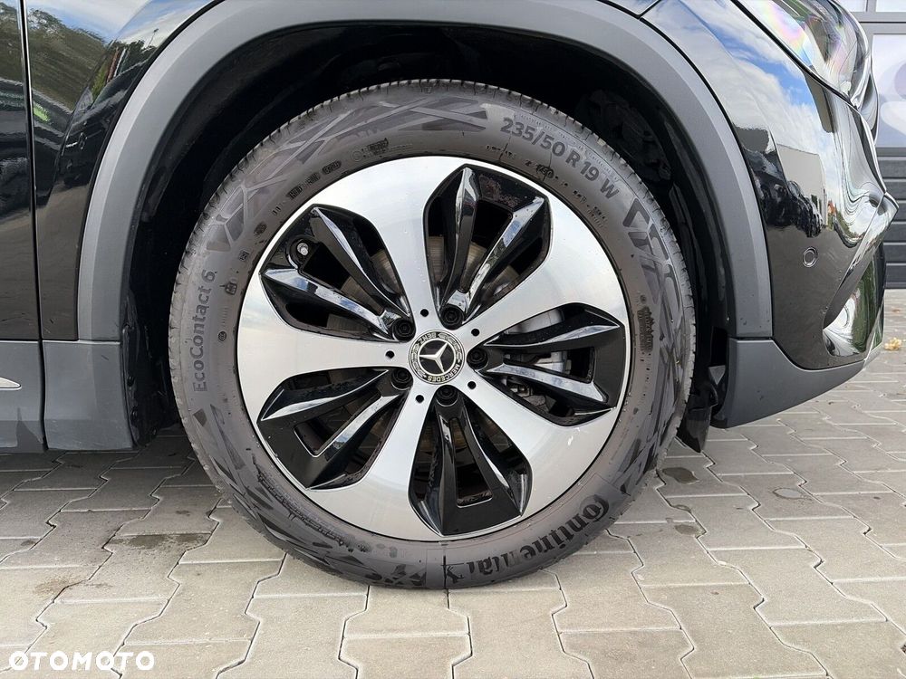 Mercedes-Benz GLA - 15