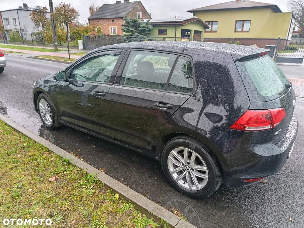 Volkswagen Golf 1.6 TDI BlueMotion Technology Comfortline - 11