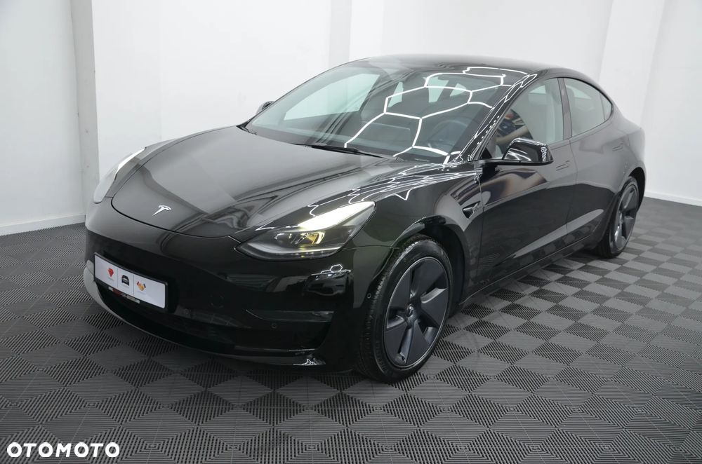 Tesla Model 3 Standard Reichweite Plus Hinterradantrieb - 5