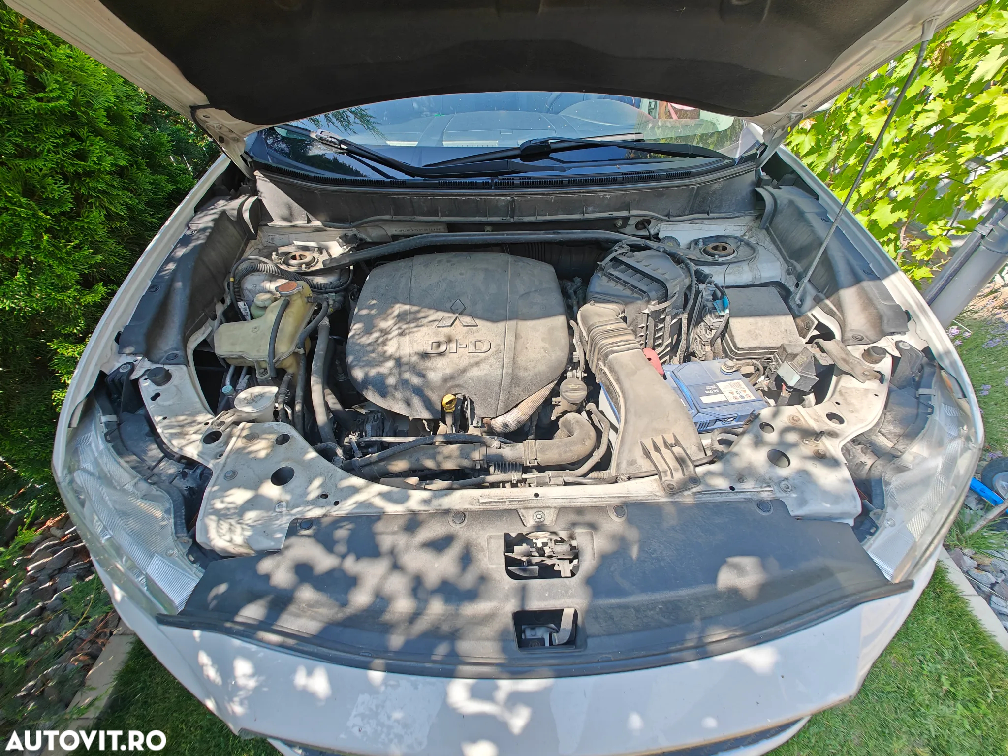 Mitsubishi Outlander - 22