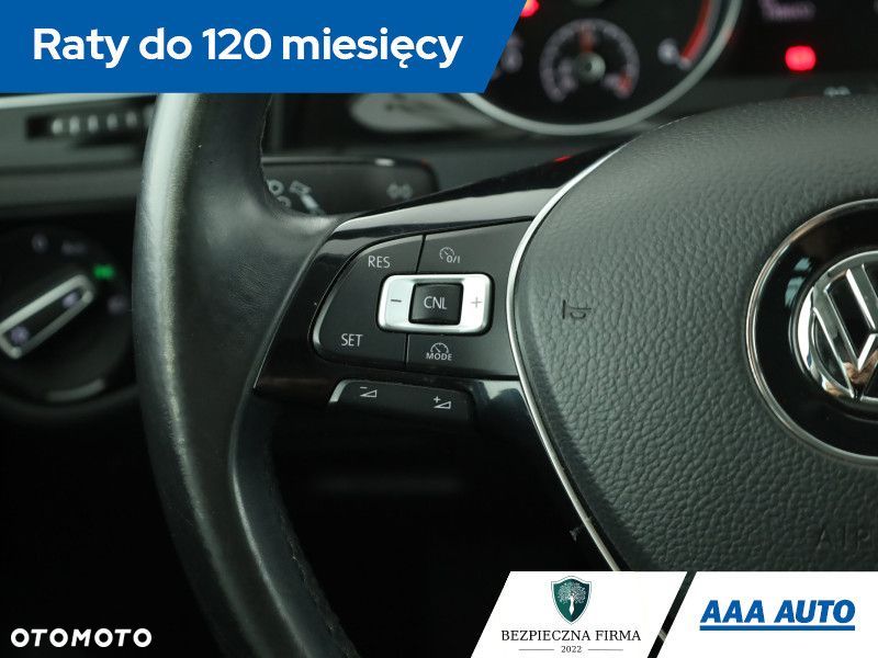 Volkswagen Golf - 15