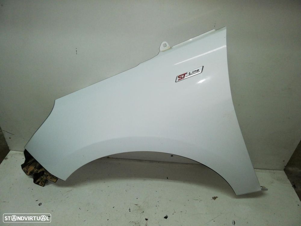 GUARDA-LAMAS FRENTE ESQUERDO FORD FIESTA CE1 - 1