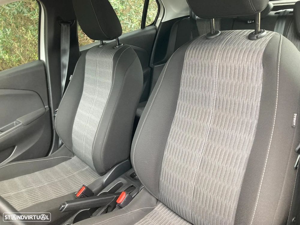 Opel Corsa 1.5 D Elegance - 24