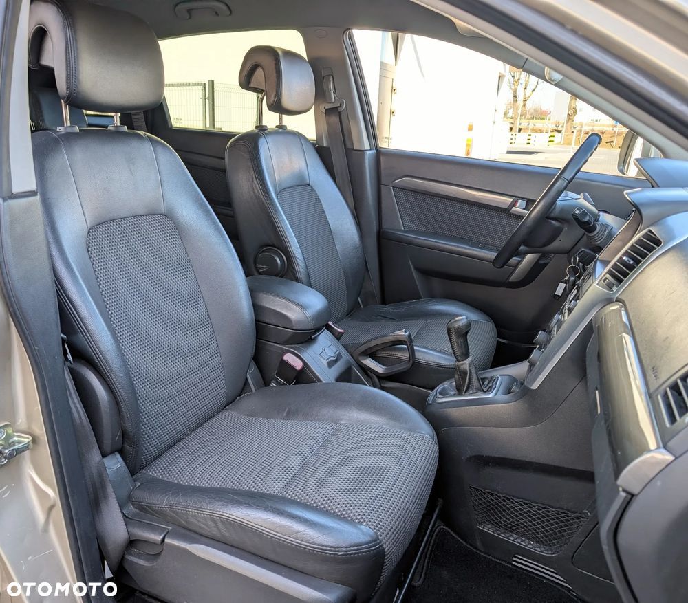 Chevrolet Captiva 2.4 4WD 7 Sitzer LT - 15