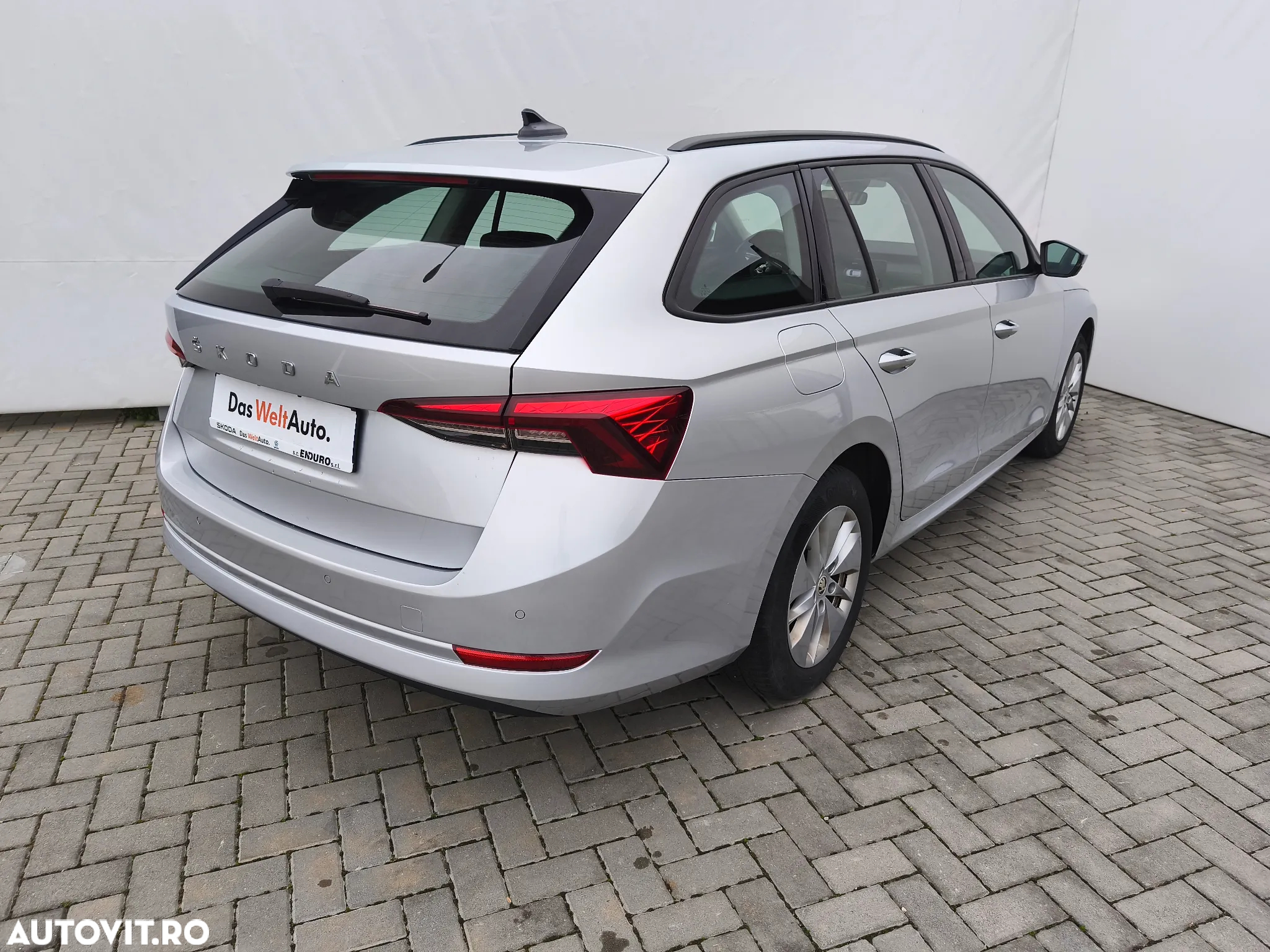Skoda Octavia Combi 2.0 TDI Ambition - 6