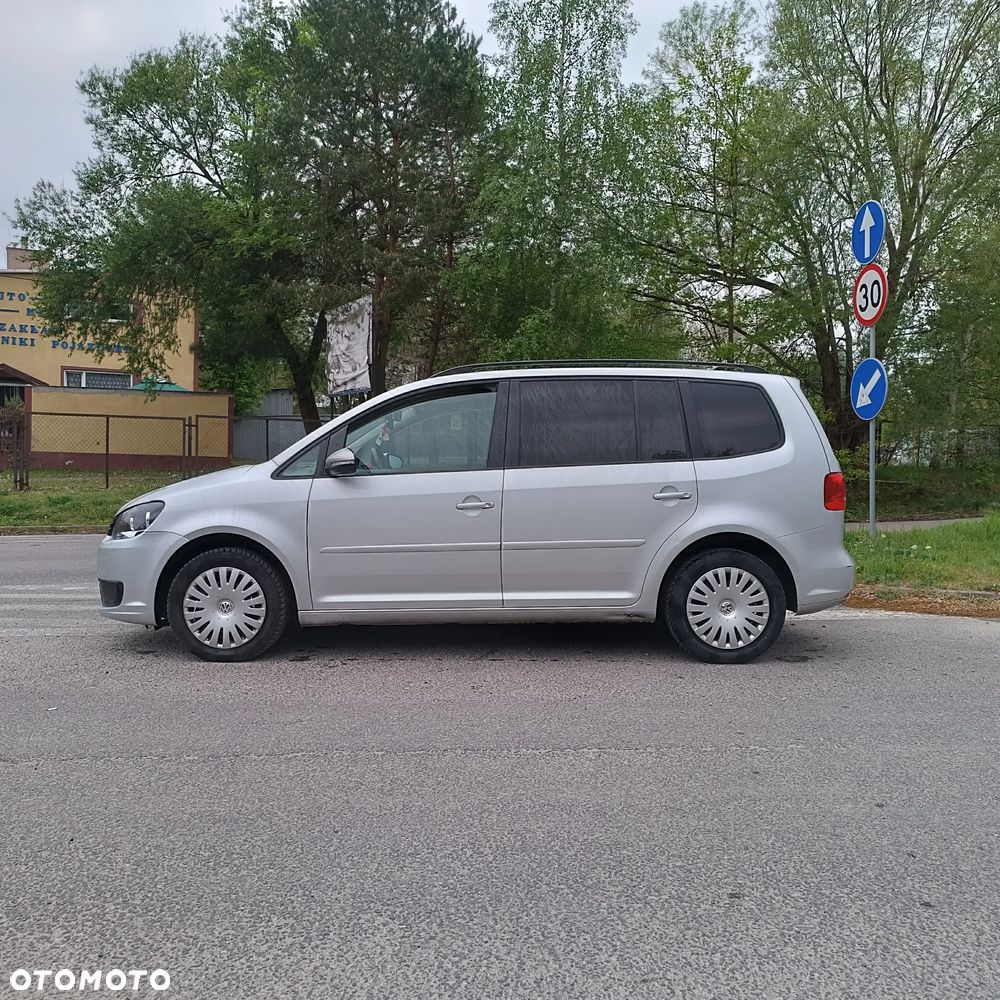 Volkswagen Touran 1.6 TDI DPF BlueMot Comfortline - 2