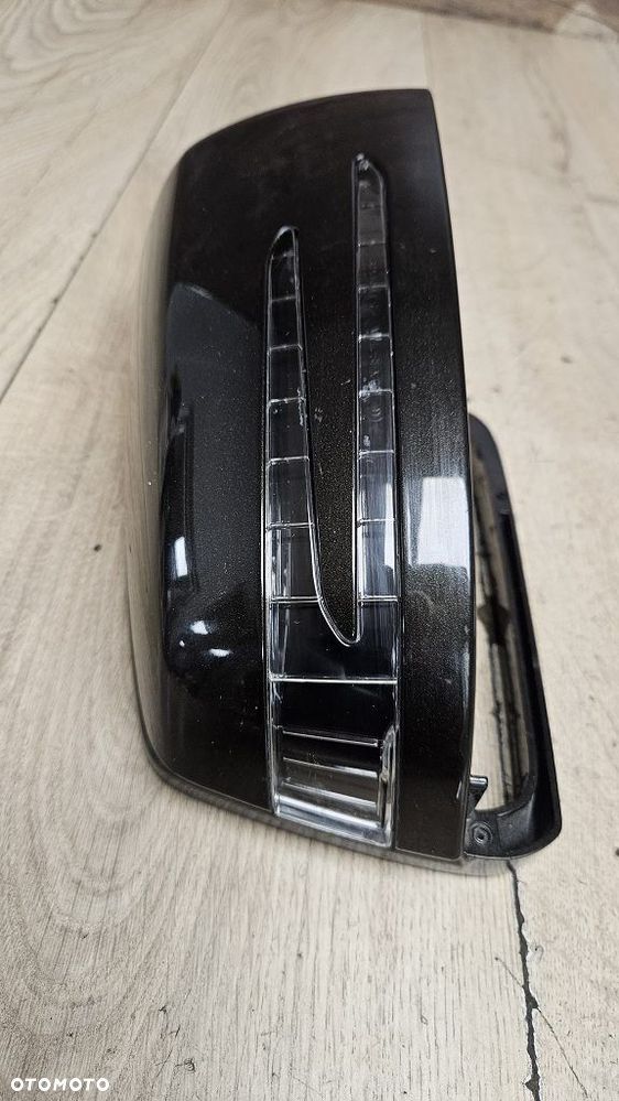 Obudowa lusterka prawa Mercedes W212 7426-500-14 - 3
