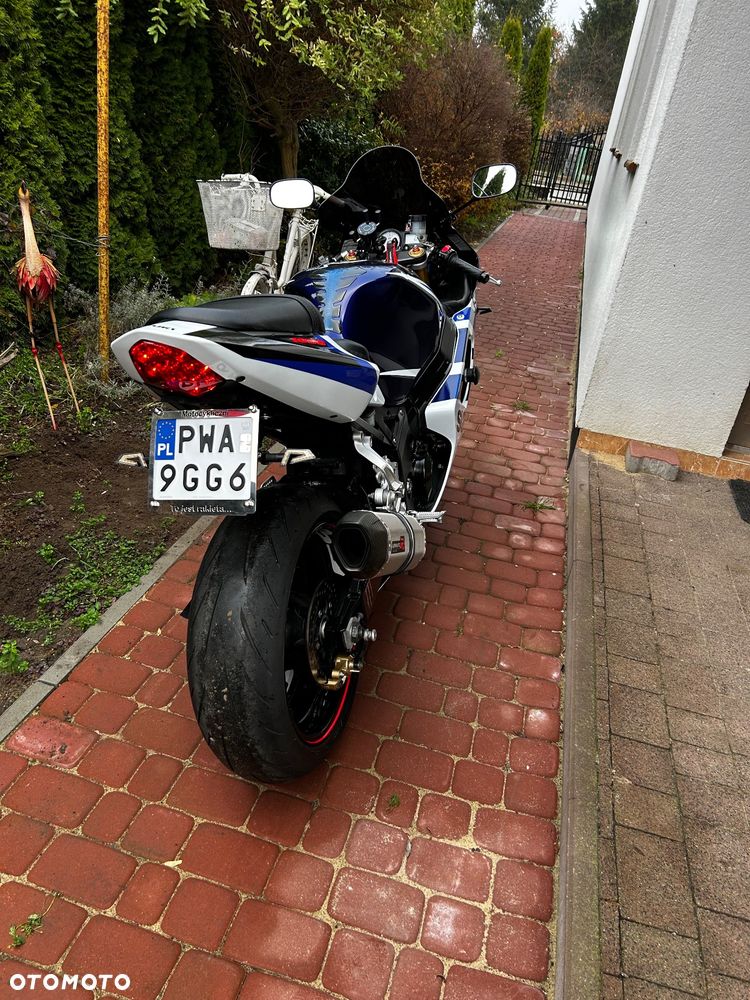 Suzuki GSX-R - 3