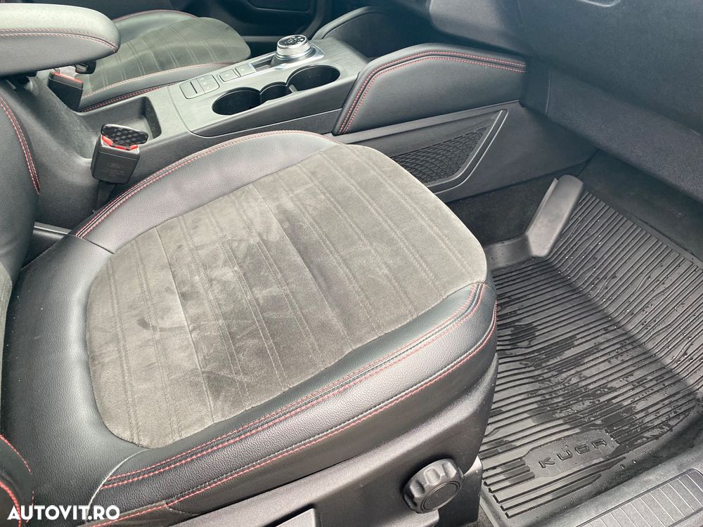 Ford Kuga 2.5 Duratec FHEV ST-LINE X - 19