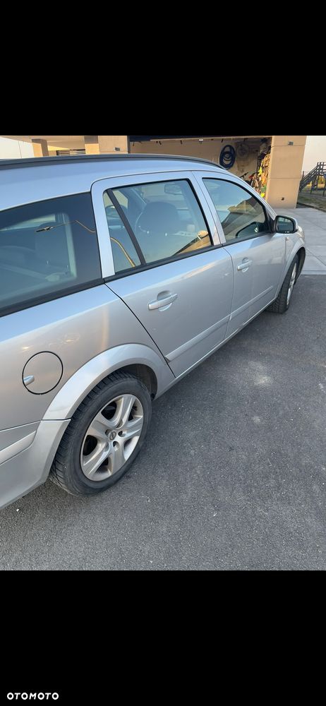 Opel Astra 2008 photo 4
