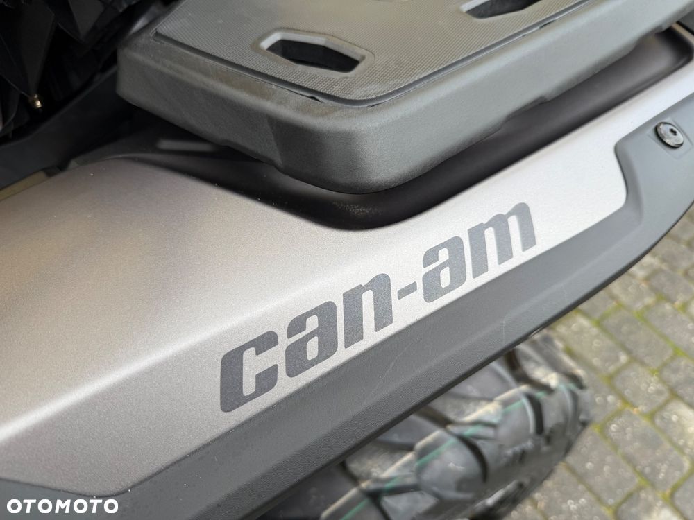 Can-Am Outlander Max - 20