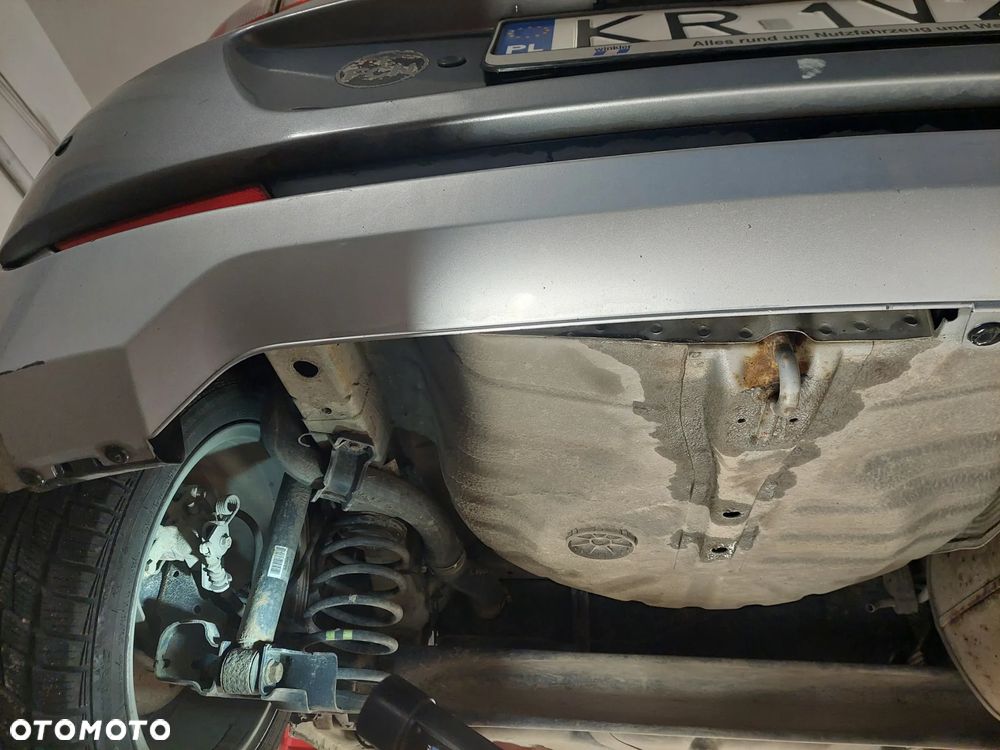 Mitsubishi Colt 1.5 - 13
