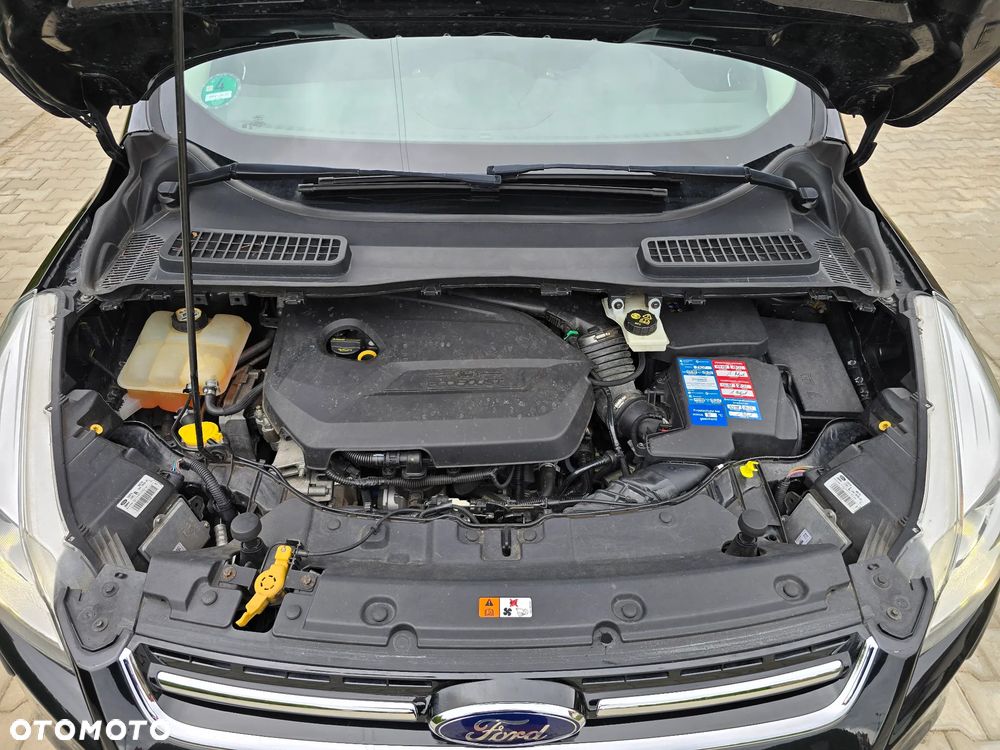 Ford Kuga - 32