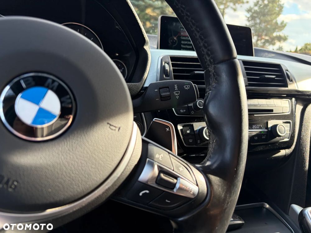BMW Seria 3 320d xDrive Edition M Sport Shadow - 30
