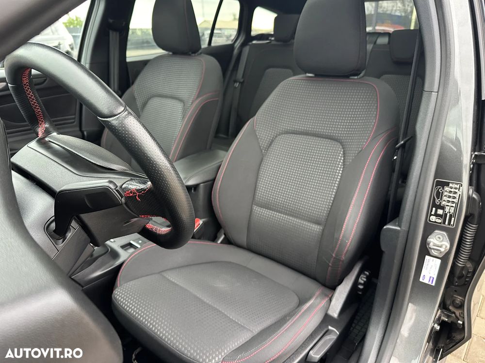 Ford Focus 2.0 EcoBlue ST-Line - 26