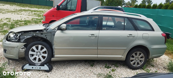 Toyota Avensis 2.0 VVT-i Combi Sol