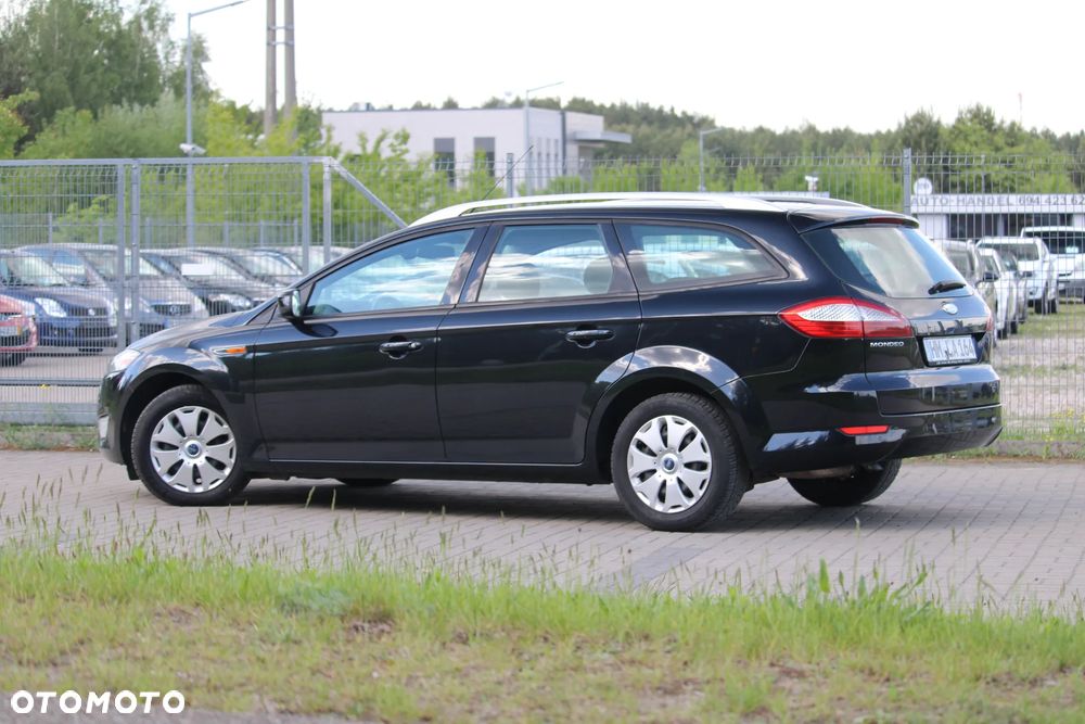 Ford Mondeo - 12