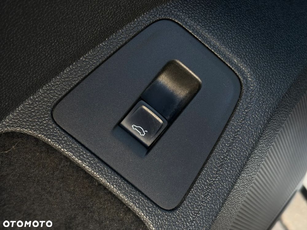 Volkswagen Tiguan - 34