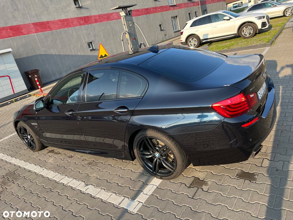 BMW Seria 5 M550d xDrive - 11