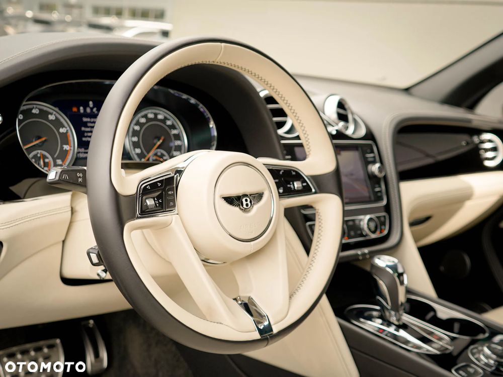 Bentley Bentayga W12 - 19