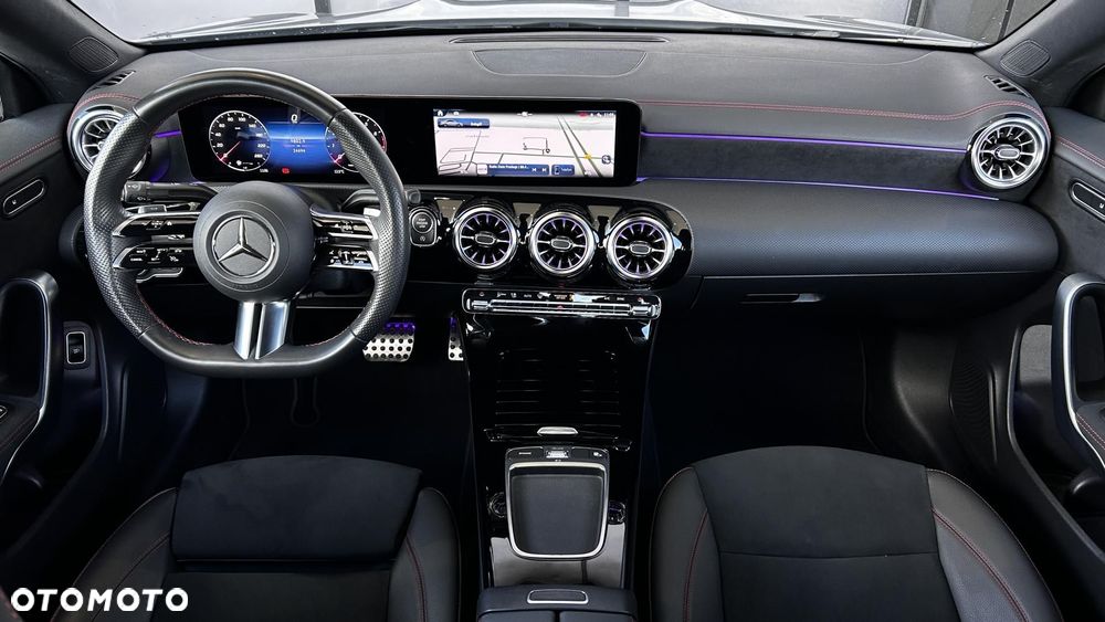 Mercedes-Benz CLA - 17
